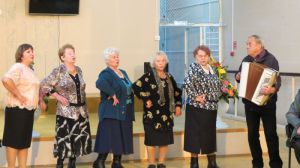 Выступления на празднике День пожилого человека в Ермаковском ЦД
